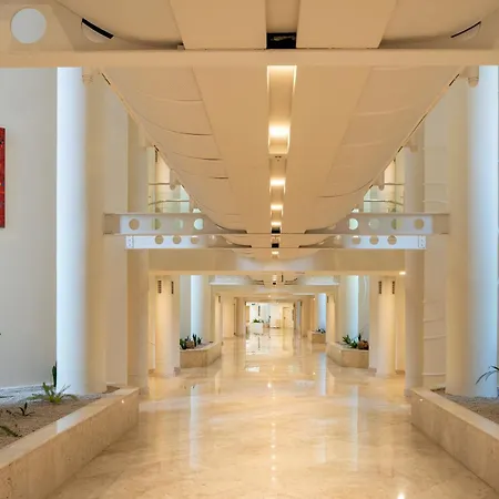 Arin Bodrum 터그트레이스